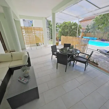 877-4 For 9 People Holiday home