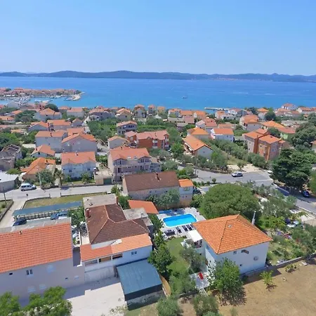 Holiday home 877-4 For 9 People *