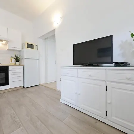 877-4 For 9 People Holiday home Bibinje