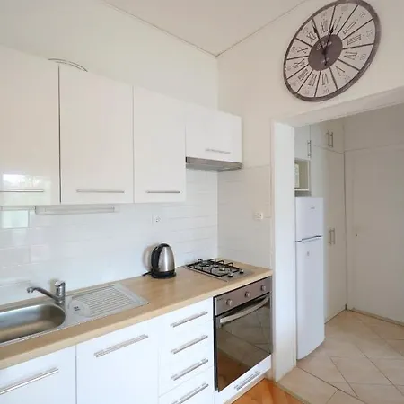 877-4 For 9 People Holiday home