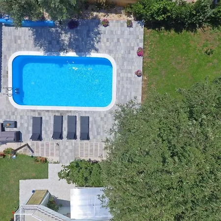 877-4 For 9 People Holiday home Bibinje